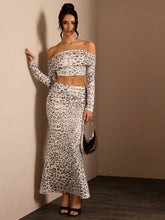 Glamine 2pcs/Set Women Off-Shoulder Long Sleeve Leopard Print Blouse And Skirt SetGlamine 2pcs/Set Women Off-Shoulder Long Sleeve Leopard Print Blouse And Skirt Set